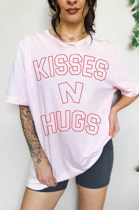 KISSES AND HUGS VALENTINES OVERSIZED GRAPHIC TEE